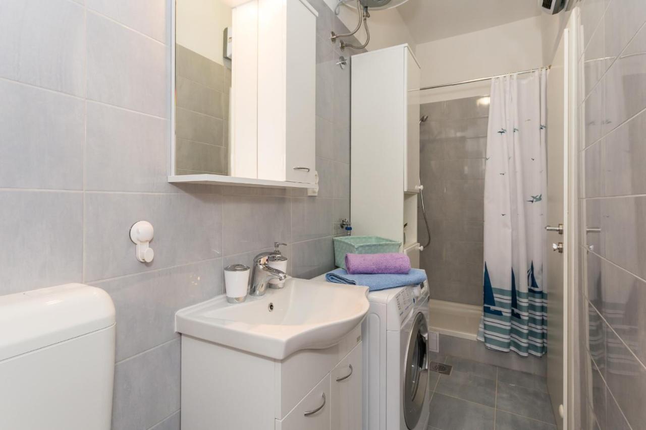 Comfortable Modern Studio With Shaded Patio สปลิท ภายนอก รูปภาพ