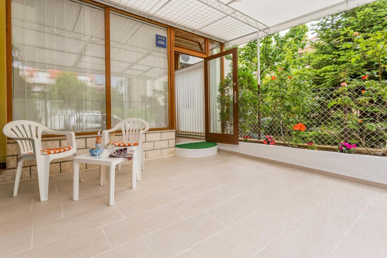 Comfortable Modern Studio With Shaded Patio สปลิท ภายนอก รูปภาพ