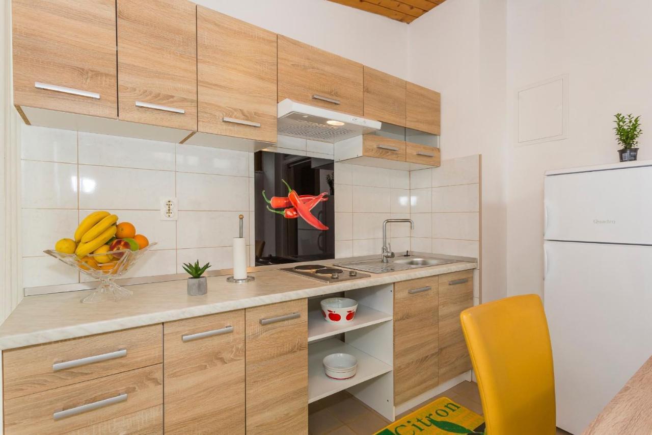 Comfortable Modern Studio With Shaded Patio สปลิท ภายนอก รูปภาพ